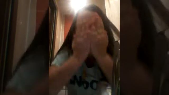 Смываем макияж Харли Квинн смотреть онлайн