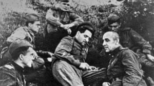 Константин Симонов  -  АТАКА: Стих