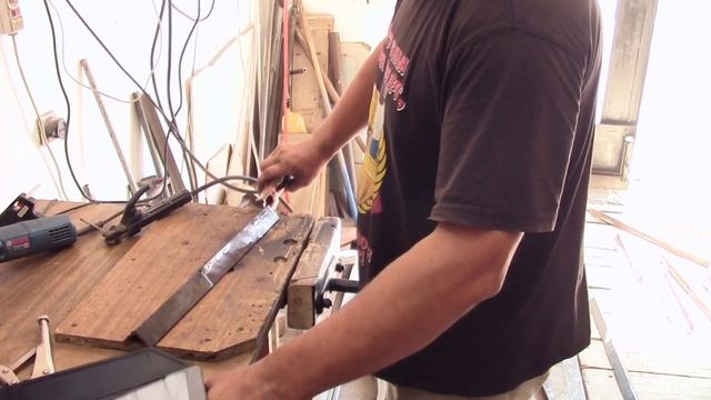 Эксперимент! Сварочная маска хамелеон из планшета)) Besonoff videos смотреть онлайн