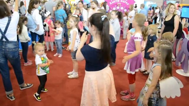 Мой маленький пони на фестивале МУЛЬТИМИР 2016 смотреть онлайн