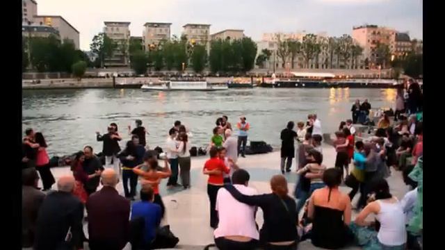 Broken Strings Old Russian Waltz смотреть онлайн