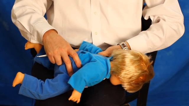 Fever: Taking an accurate rectal temperature in your baby смотреть онлайн