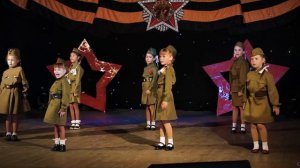 У солдата выходной.  Родничок