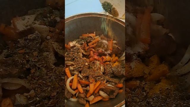 Жидкая картошка с мясом. #вкусно #еда #едавказане #казан #суп #мясоскартошкой