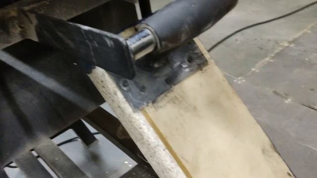 Самая простая и безопасная защита на фуговальный станок смотреть онлайн