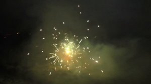 ЗАПУСКАЕМ БАТАРЕЮ САЛЮТА САЛЮТ-ПРОКАЗНИК НА 6 ЗАЛПОВ | САЛЮТ ПЕРЕВЕРНУЛСЯ!