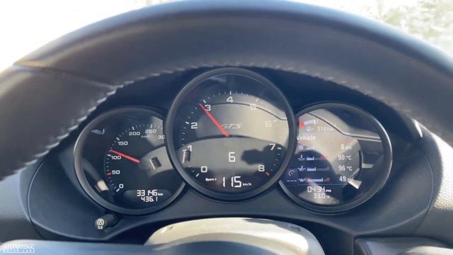 MOUNTAIN ROADTRIP IN A PORSCHE CAYMAN GTS смотреть онлайн