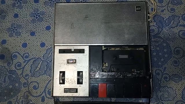 Магнитофон Весна 306. Как я отремонтировал доску динамика. смотреть онлайн