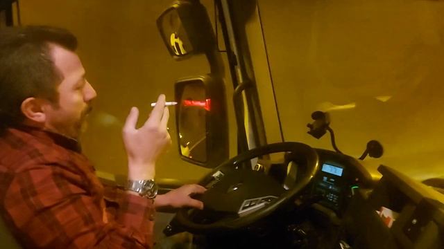 BUGÜN RENAULT 460 T KABİNDE OFLU DURSUNLA MERSİN DEN DÖNÜYORUZ смотреть онлайн