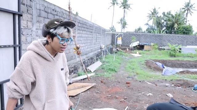 CHO-CHO CHARLES DI DUNIA NYATA!!! HANYA SENDIRIAN KITA HARUS KABUR DARI TEMPAT INI!!! смотреть онлайн