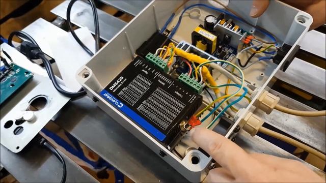 ELS Electronic Lead Screw on Lathe (Scatola Norton digitale su Damatomacchine Multitech 800) смотреть онлайн