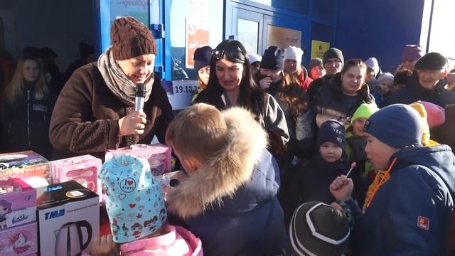 Сети магазинов одежды и обуви «ГАЛАКТИКА» в минувшие выходные исполнилось 3 года смотреть онлайн