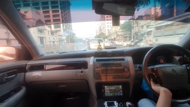 TOYOTA CROWN MAJESTA POV SOLO DRIVING, Daily Traffic in YANGON смотреть онлайн