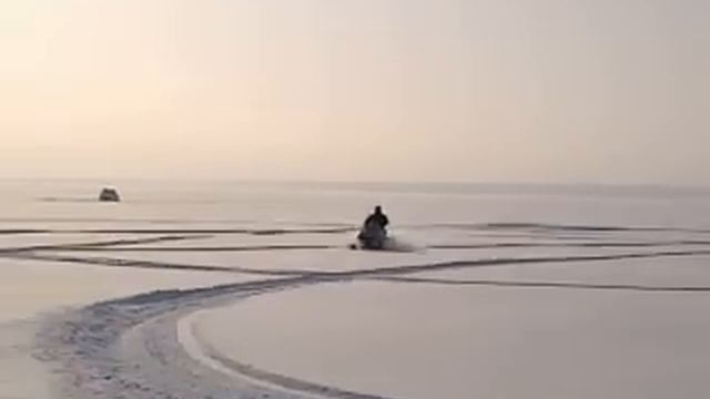 снегоход икар 1.mp4 смотреть онлайн