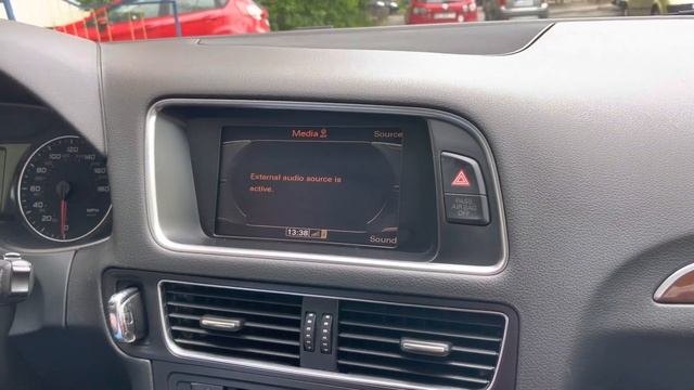 Audi Q5 2.0 TFSI USA 2010 підключення Bluetooth адаптера смотреть онлайн