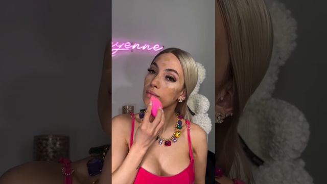 Barbie Makeup ? #makeup #explore #beauty #shorts #fyp #fun #viral #glowup #tutorial #inspiration смотреть онлайн