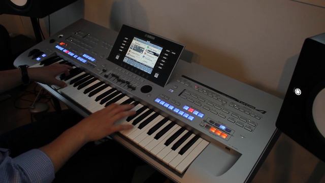Second Waltz (Shostakovich) - Yamaha Tyros & Keyboardplayer смотреть онлайн