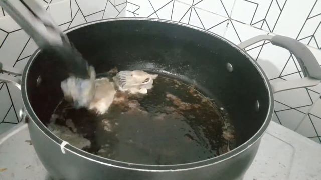 PAKSIW AT PRITO SA TILAPIA NAKAKASAW NA. D.I.Y COOKING LANG ANG KATAPAT. смотреть онлайн