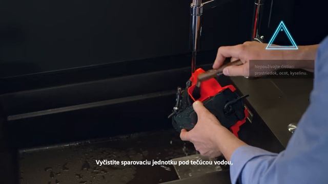 Čistenie sparovacej jednotky kávovaru Siemens EQ.500 classic смотреть онлайн