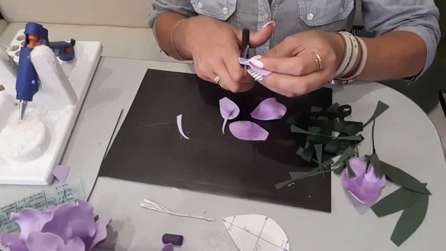 Мастер-класс "Гладиолусы из фоамирана". смотреть онлайн