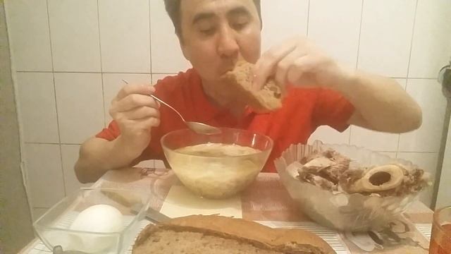 Ужин.Суп говяжый с чёрным хлебом.