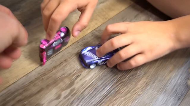 Disney Cars Color Shift 24h Endurance Piston Cup Racers Collection! Mood Springs! смотреть онлайн