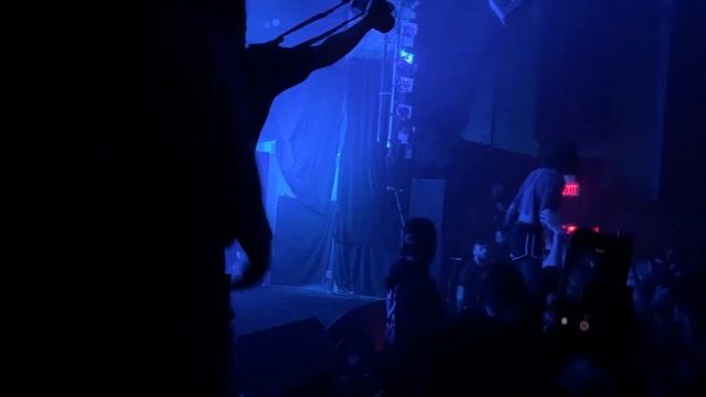 Knocked Loose - Billy No Mates/Counting Worms Live смотреть онлайн