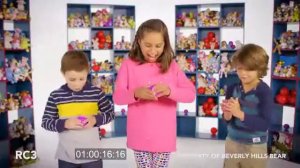 Мягкая игрушка-сюрприз  в шаре SURPRIZAMALS S3 12 видов в ассорт., в дисплее (SUR20255W4702Q2)