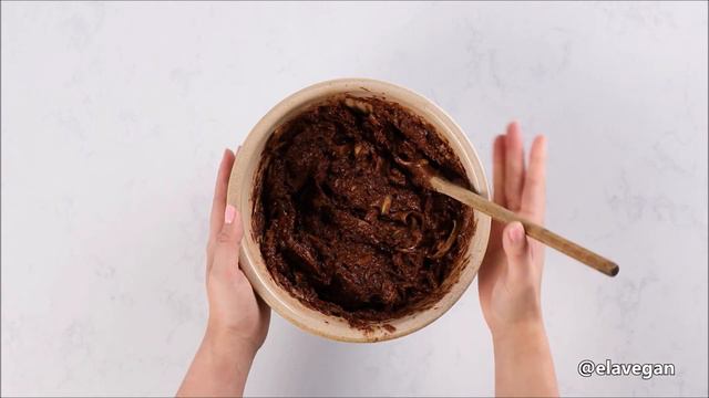 Gluten-Free Chocolate Zucchini Cake (Vegan) смотреть онлайн