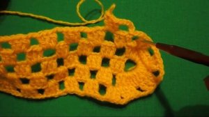 ОВАЛЬНЫЙ КОВРИК  КРЮЧКОМ С УЗОРОМ ПО СПИРАЛИ