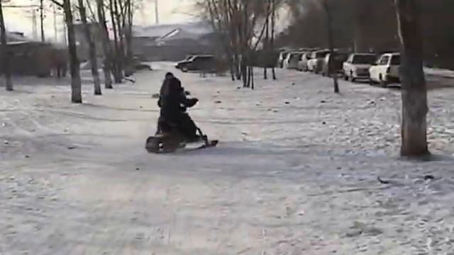 Покатушки на 2 х снегоходах 25 02 2012г смотреть онлайн