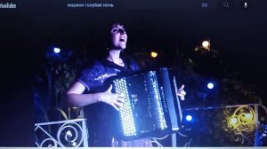 Божественный голос! Француженка поет на русском русские песни!