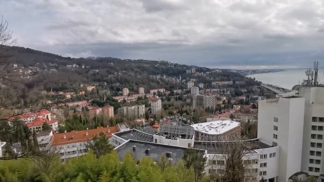 Хоста, 45м2 + 2 балкона, вид 😍🌊, 10 минут пешком до моря, до Авто /ЖД Вокзала. смотреть онлайн
