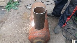 Печь в гараж с хорошим теплообменом из газового баллона.