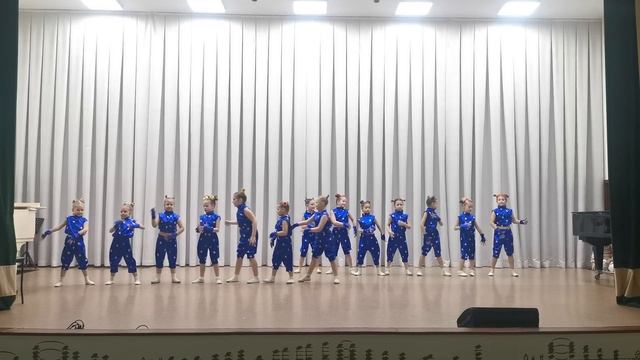 МБУ ДО "ДШИ №12" г. Белово, Хореографический коллектив "Солнечные дети","Коротышки" смотреть онлайн