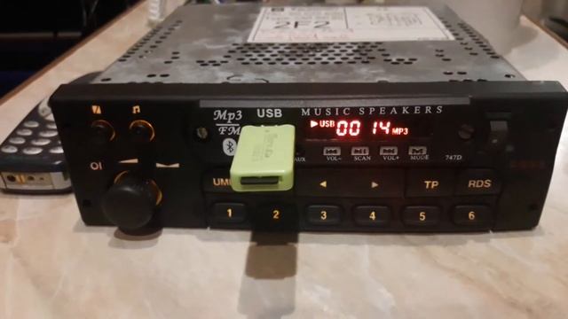 Blaupunkt Car300 AUX смотреть онлайн