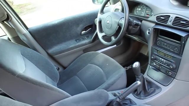 Renault Laguna 1.6 www.autosencampers.nl смотреть онлайн