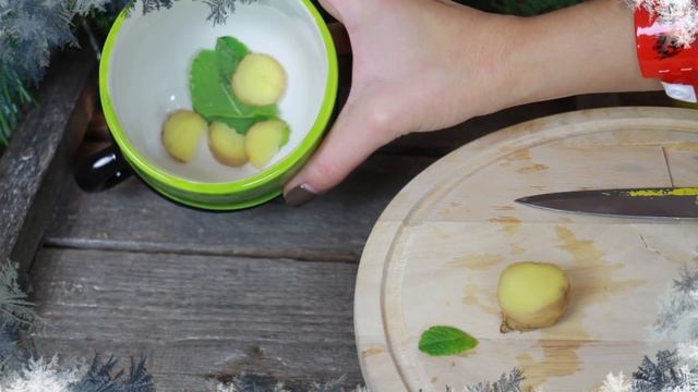 ЛЮБИМЫЕ НАПИТКИ НА НОВЫЙ ГОД (Пряный чай латте, имбирный чай & какао с маршмеллоу) || #ulielieDIY смотреть онлайн