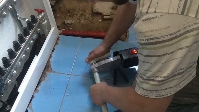 МОНТАЖ КОЛЛЕКТОРА ТЁПЛОГО ПОЛА СО СМЕСИТЕЛЬНЫМ УЗЛОМ И НАСОСОМ!!! Подключение труб теплого пола!!! смотреть онлайн