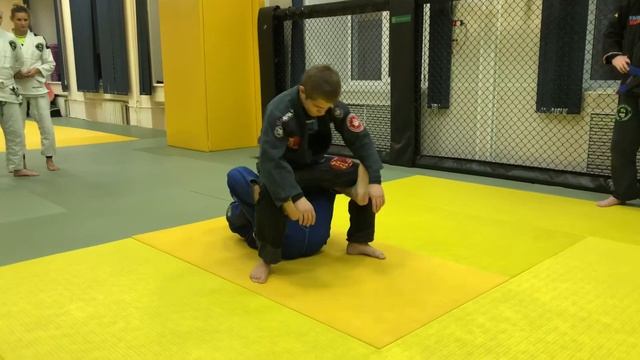 Как забрать спину. Деларива с глубоким хуком ( Лев Гладких )