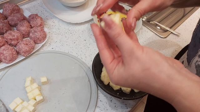 Готовим мясные бомбочки сырные блюда Мясные шарики шведские смотреть онлайн
