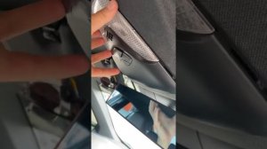 Снятие водительского плафона Toyota c-hr