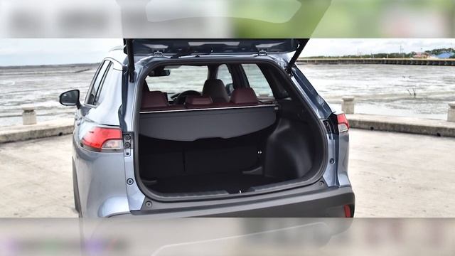 คู่ปรับที่ต้องดู‼️ | Toyota Corolla Cross VS Mazda CX 30 | Drive N'Ride Podcast EP.33 смотреть онлайн