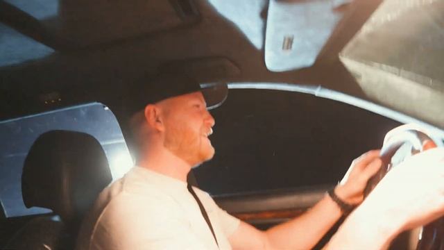 Shooting an Overland Porsche Cayenne 957 - Before He Crashed It смотреть онлайн