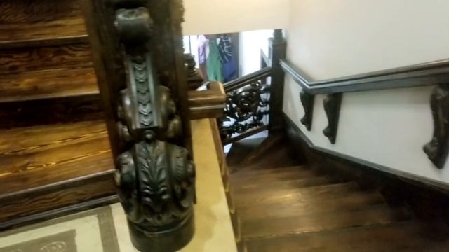 Деревянная резная лестница в Сочи смотреть онлайн