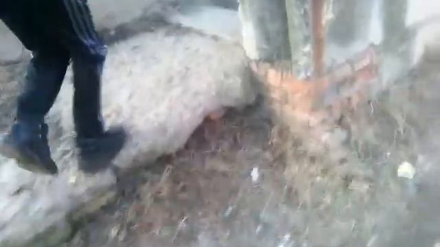 разбил бутылку руками смотреть онлайн
