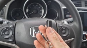 Чип Ключ Хонда Фит 2015 изготовление дубликата чип ключа зажигания. Honda Fit 2015 Add Key