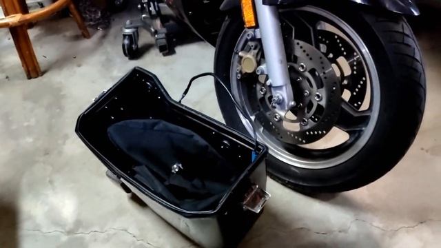 22 YR OLD Intruder 1500 LC | SAT 10 YRS | PT 2 | It won't start again!! | Brakes, Polish, Saddlebag смотреть онлайн