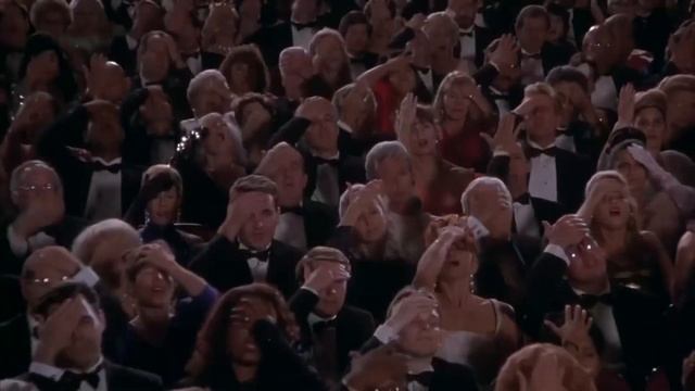 ПЕРВЫЙ РАЗ В MINECRAFT. ДЕНЬ 1. смотреть онлайн