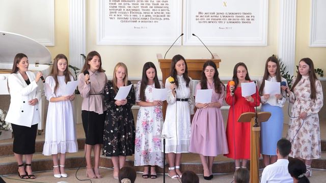 "Сколько лет спасал меня от бед!" смотреть онлайн